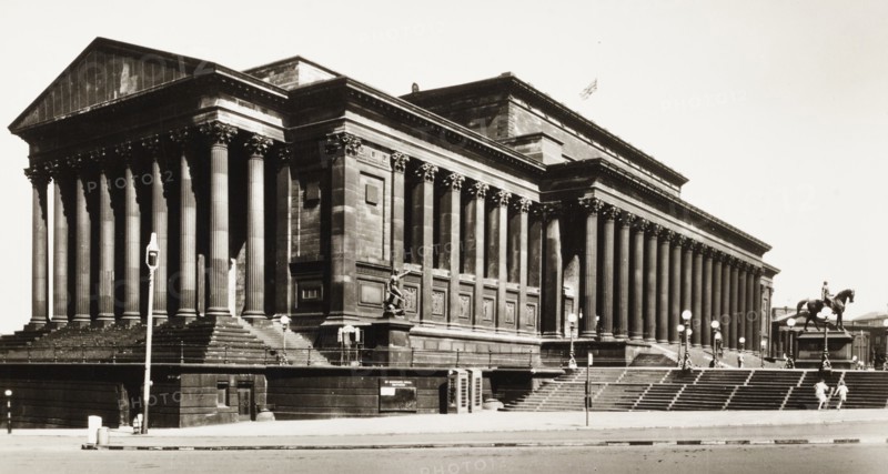 United Kingdom, Liverpool, Saint George's Hall, 1940 circa