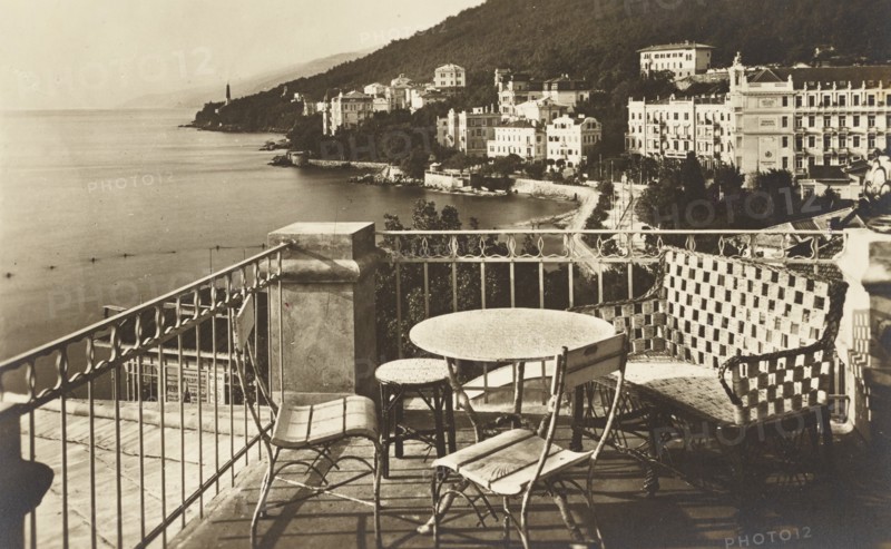 Jugoslavia, Croatia, A terrace overlooking the Gulf of Quarnero in Abbazia, today's Opatija 1910 circa