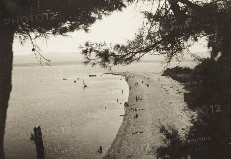 Jugoslavia, famous Zlatni Rat beach on the island of Brac in Croatia, 1960 circa
