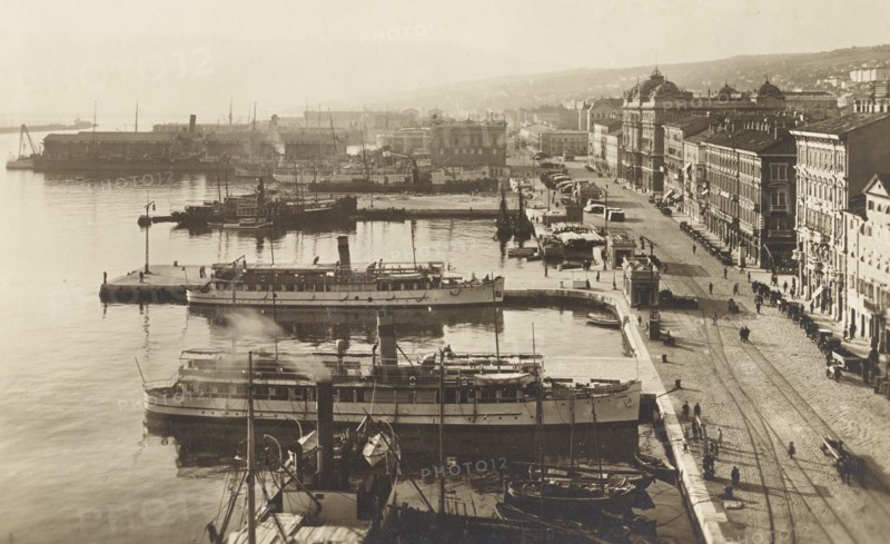 Croatia, Fiume, The Harbour, during the Austro-Hungarian Empire period, Riva Nazario Sauro, with various steamship at anchor, 1932 circa