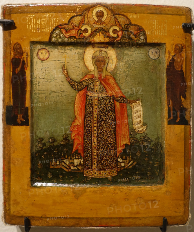 Saint Paraskeva Pyatnitsa with Selected Saints