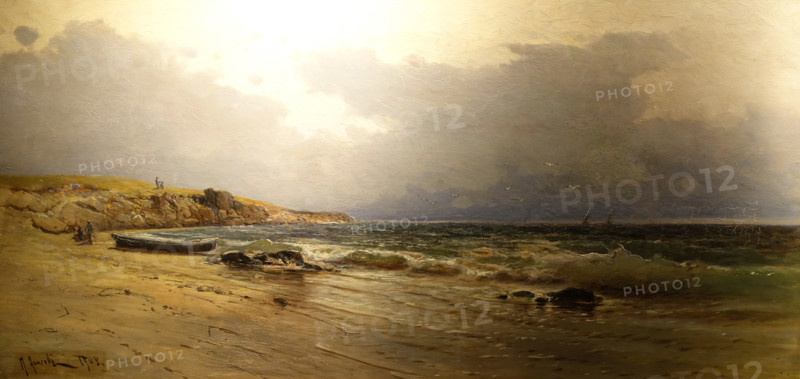 Surf in Streletskaya Bay