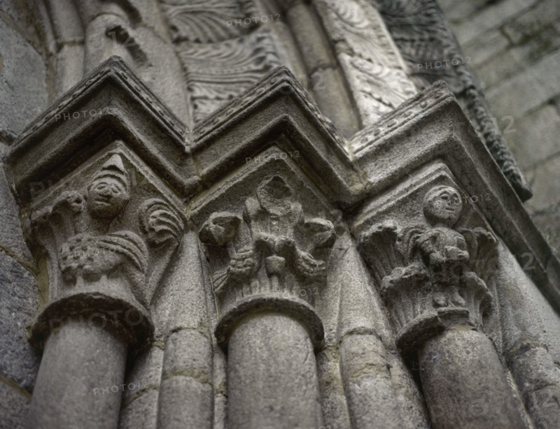 Ribadavia, province of Ourense, Galicia, Spain. Church of Santiago (Igrexa de Santiago). Built at the end of the 12th century. Detail of the capitals decorated with figurative motifs.