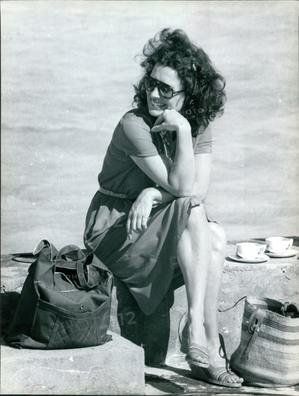 Margaret Trudeau with carefree moment along the sea