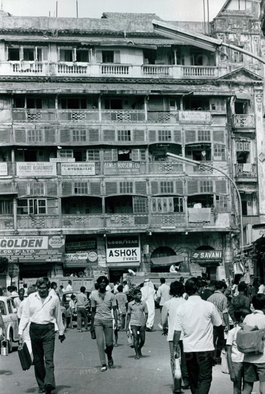 Downtown, crowded scene in Bombay, India