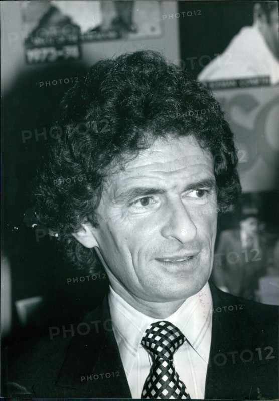 Polish-American writer Jerry Kosinski
