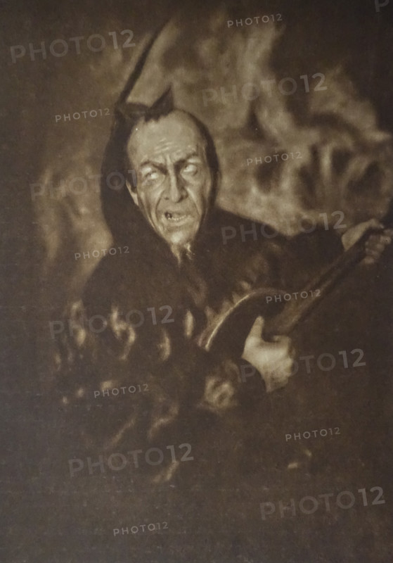 Portrait of opera singer Feodor Chaliapin (1873-1938). 1890s.