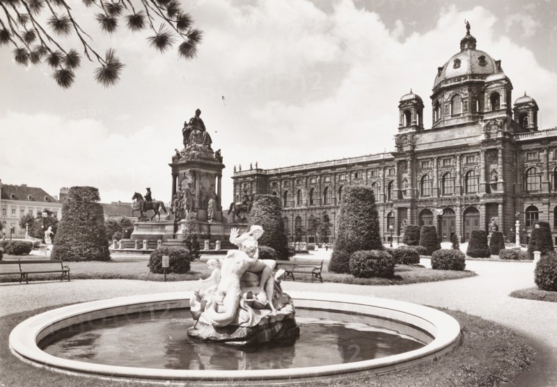 Austria, Vienna, Maria Theresien Platz, Kunsthistorische Museum