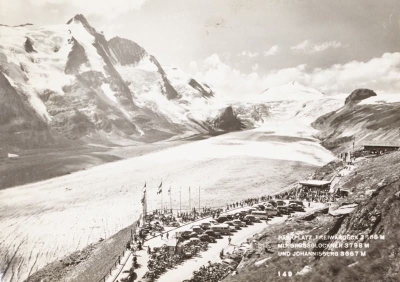 Austria, Panoramic view of the Parking in front of Grossglockner