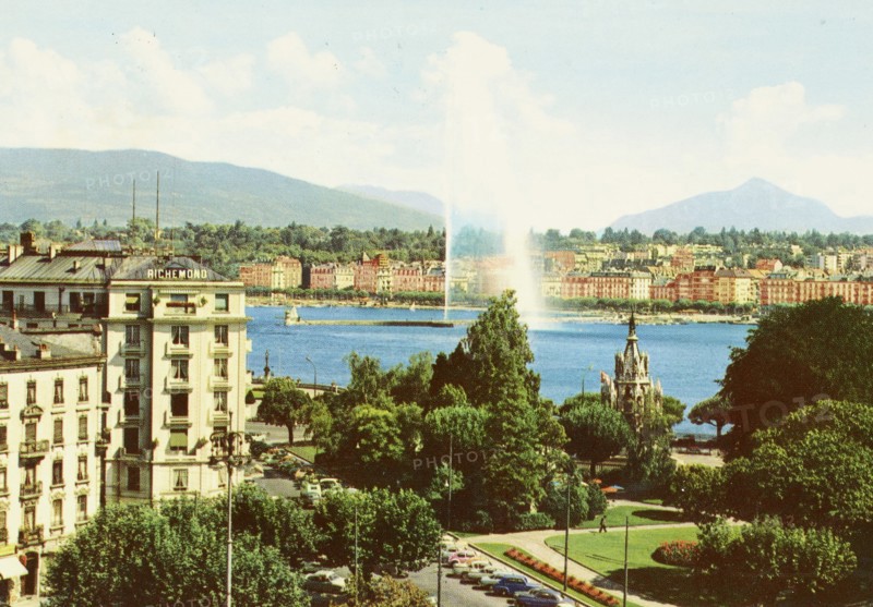 Switzerland, Geneva, Alps Square and The Water Spout
