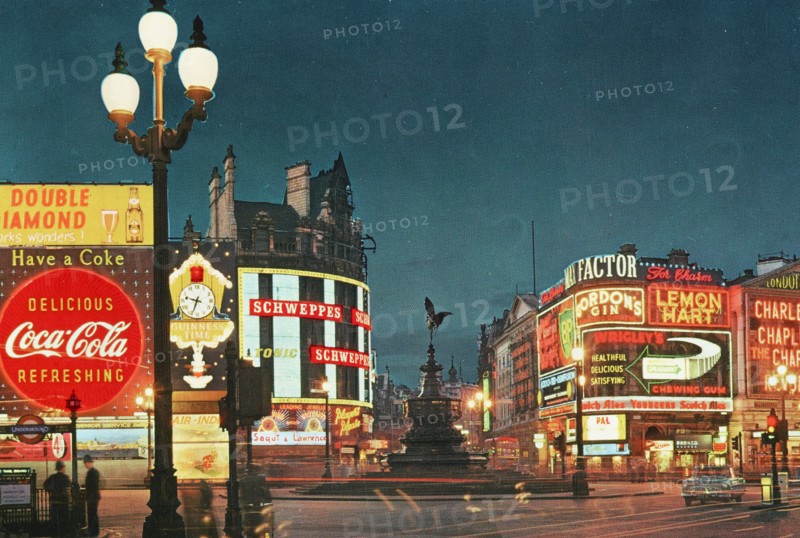 United Kingdom, London, Piccadilly Circus by night
