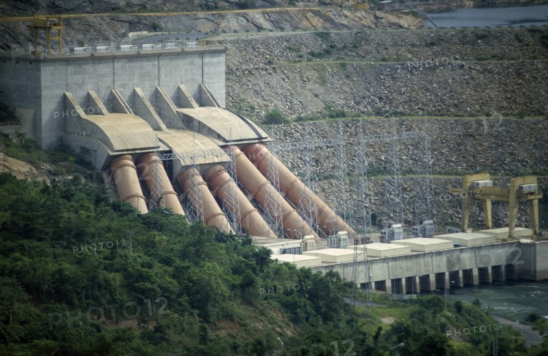 GHANA, Ajena, Akosombo dam on the River Volta completed in 1965