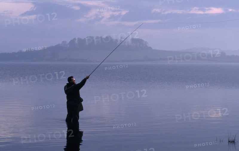 10035843 SPORT  Fishing Line fisherman on Rutland Water.