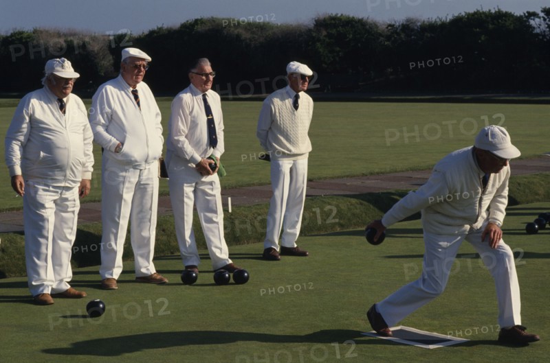 10063948 SPORT Ball Games Bowls LawnGreen Bowls