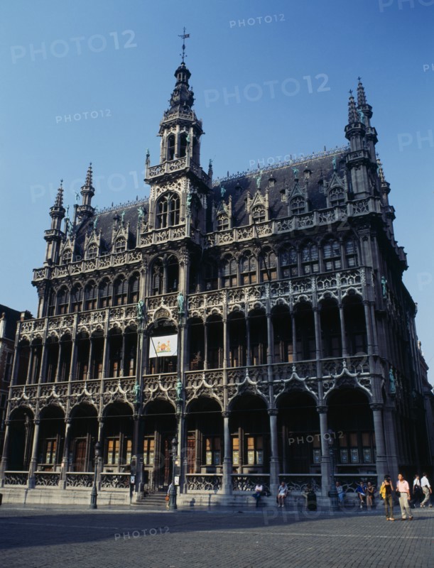 BELGIUM, Brabant, Brussels, "Grand Place, Maison du Roi, Household of the King, now housing the City Museum."