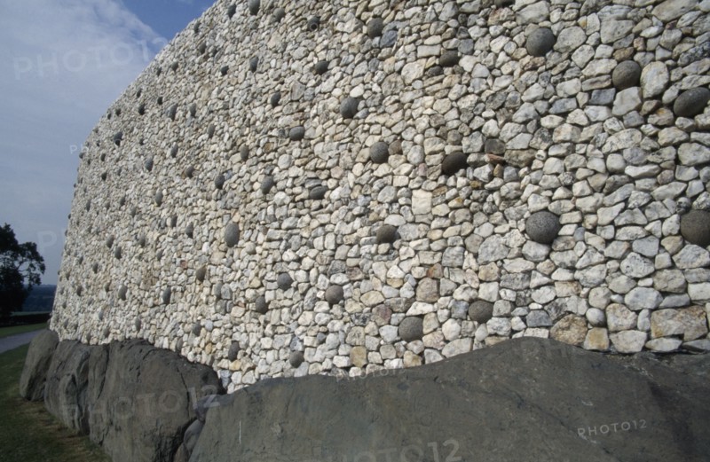 IRELAND, County Meath, Boyne Valley , Newgrange World Heritage Site. Wall detail of Prehistoric Burial Site