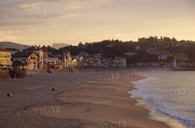 FRANCE, Aquitaine , Pyrenees Atlantique, St Jean De Luz main beach at sunset