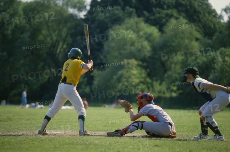 10097176 SPORT  Ball Games Baseball Baseball player batting