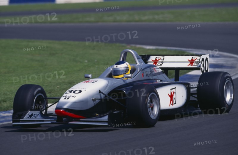 10091884 SPORT  Motor Racing Formula Car  No.30 Nick Heidfeld F3000 Championship Silverstone 1998