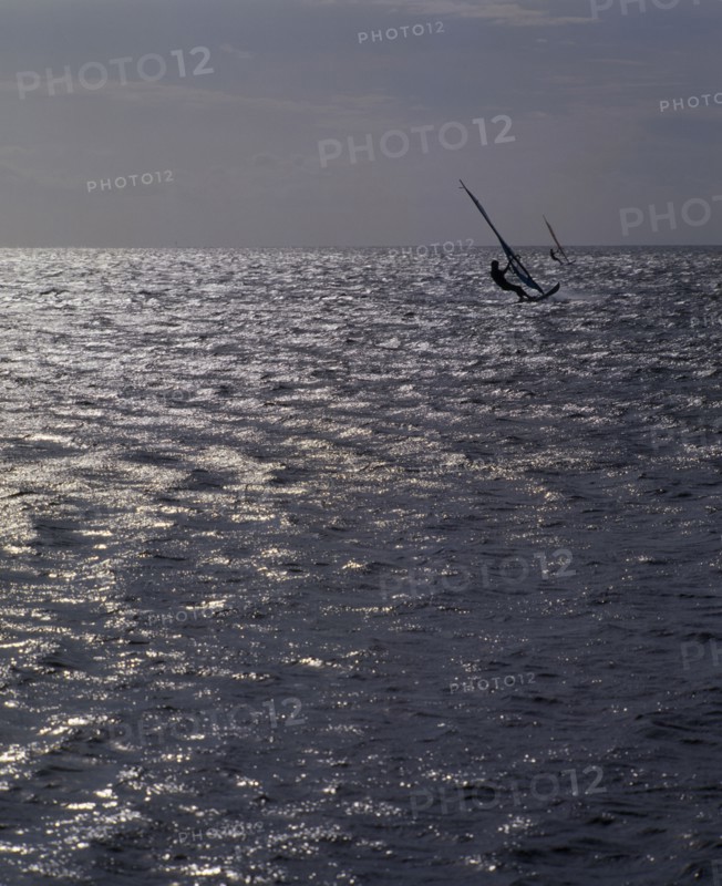 USA , North Carolina , Pimlico Sound , Windsurfing