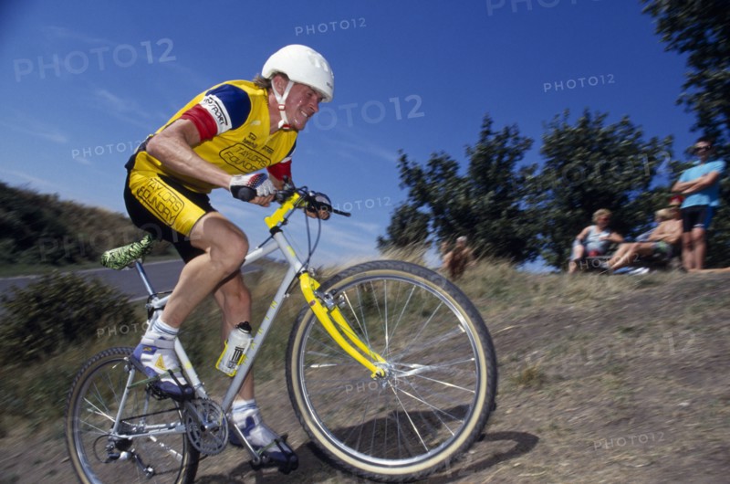 SPORT, Cycling , Mountain Biking, Competitor in mountain bike competition.