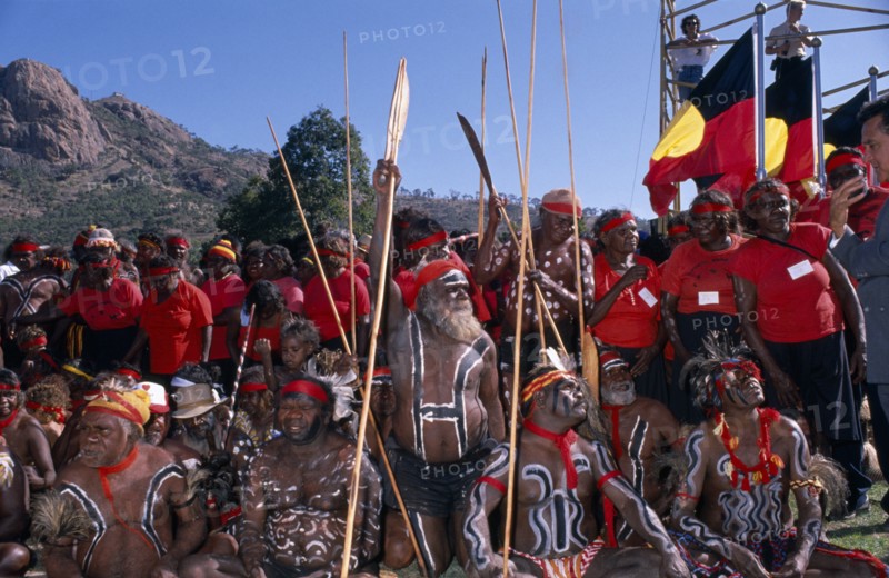 AUSTRALIA, Festivals, Aboriginal people in traditional dress