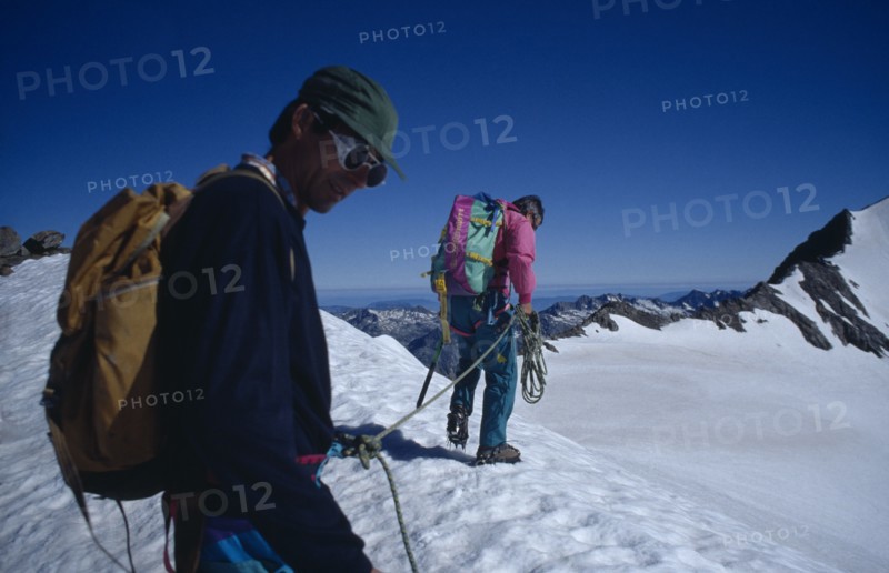 10039459 SPORT  Mountaineering Tethered ice walk in D Huez in the French Alpes