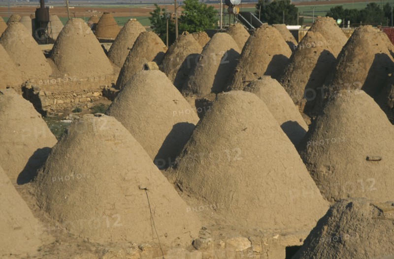TURKEY, Urfa  , Harran, Beehive mud houses