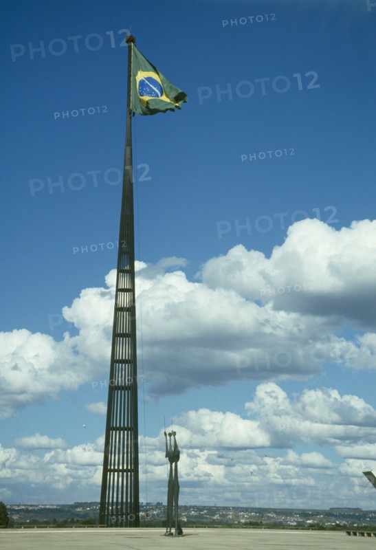 BRAZIL, Federal District, Brasilia, Praca dos Tres Poderes Tall spire with flag flying at the top