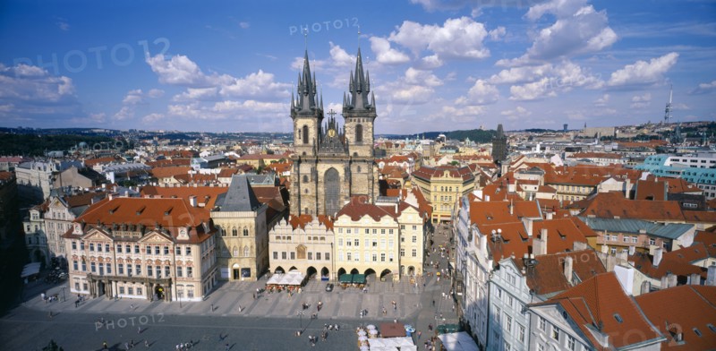 CZECH REPUBLIC, Stredocesky, Prague, View over city including Tyn Church and Old Town Square in the foreground.