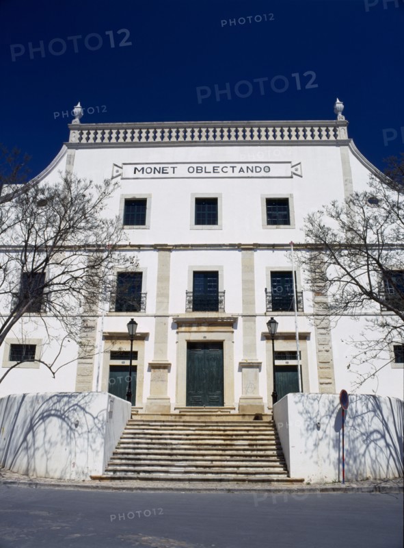 PORTUGAL, Algarve, Faro, Exterior of Monet Oblectando