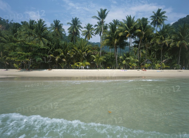 THAILAND, Trat Province, Koh Chang, "White Sand Beach, Haad Sai Khao seen from the sea."