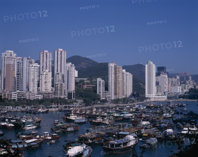 HONG KONG, Aberdeen Typhoon Harbour, View over the busy harbour toward the city skyline beyond