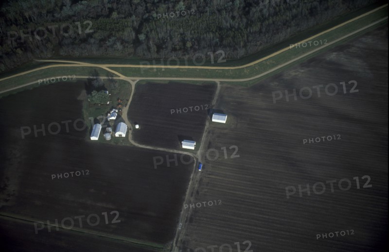 USA, Missouri, Belmont, Aerial view of levee flood defence