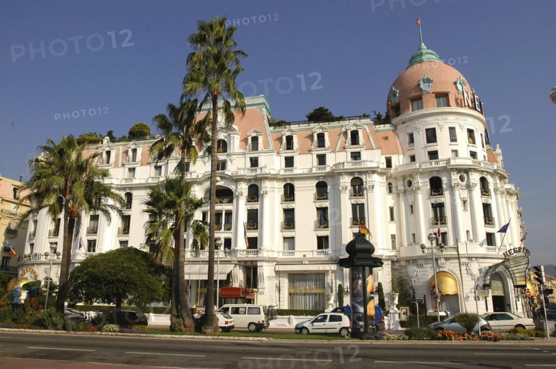 FRANCE, Cote d Azur, Nice, Hotel Negresco on the Promenade des Anglais
