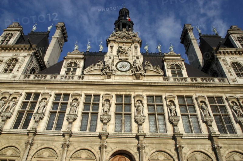 FRANCE, Ile de France, Paris, Angled view looking up at the facade and roof of the Hotel de Ville