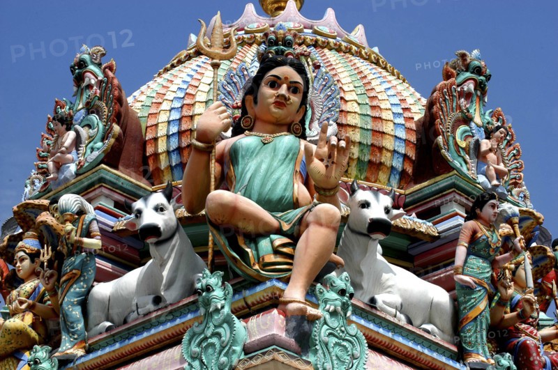 SINGAPORE, Central, Chinatown, Sri Mariamman Temple. Detail of brightly coloured Hindu carvings dating from 1862