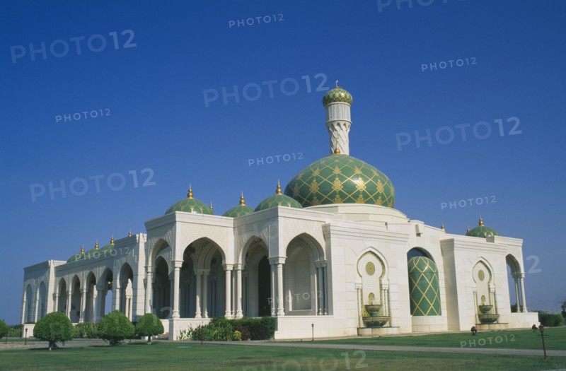 OMAN, Muscat, Al Zalfar Mosque exterior.