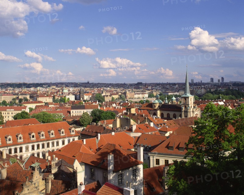 CZECH REPUBLIC, Stredocesky, Prague, View over city rooftops