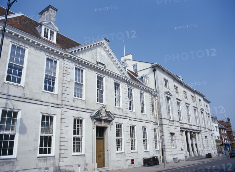 20059222 ENGLAND East Sussex Lewes Lewes Crown Court exterior