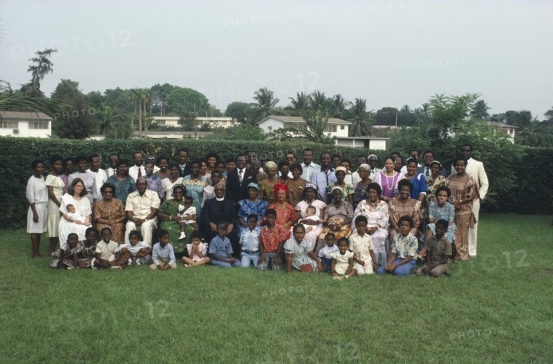 GHANA, Families, Beeta family portrait including extended family