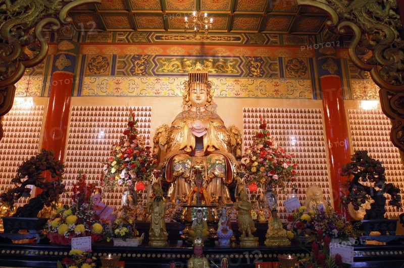 MALAYSIA, Kuala Lumpur, Chinatown, Shrine at a Chinese Temple