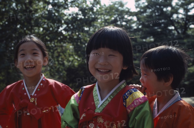 SOUTH KOREA, Seoul, Girls wearing traditional dress.