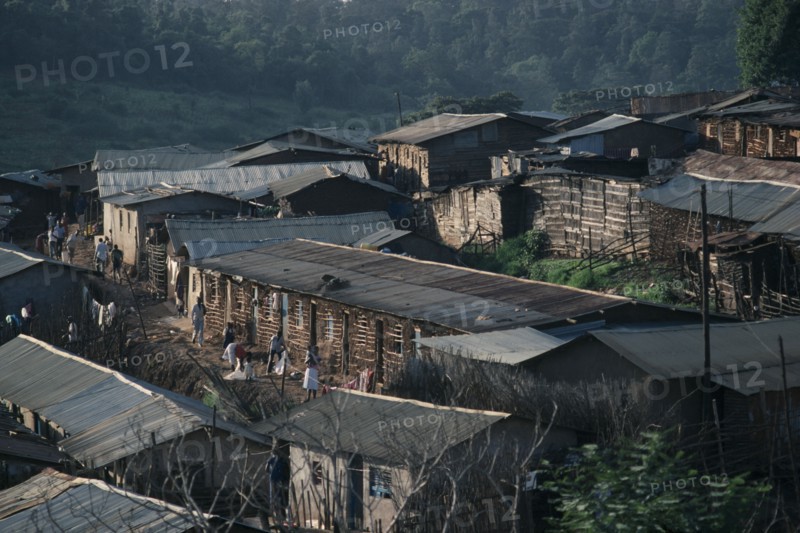 KENYA, Nairobi, Rooftop view of the slum on the outskirts of the capital city
