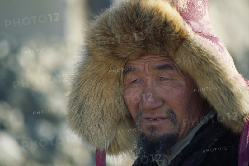 MONGOLIA, Bayan Olgii , Kazakh nomad elder