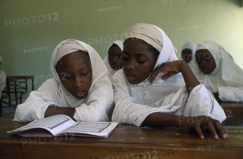 NIGERIA, Kano, Muslim girls in a primary school