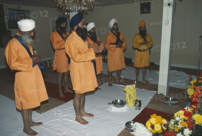 ENGLAND, Religion, Sikhism, Sikhs celebrating the Baisakhi
