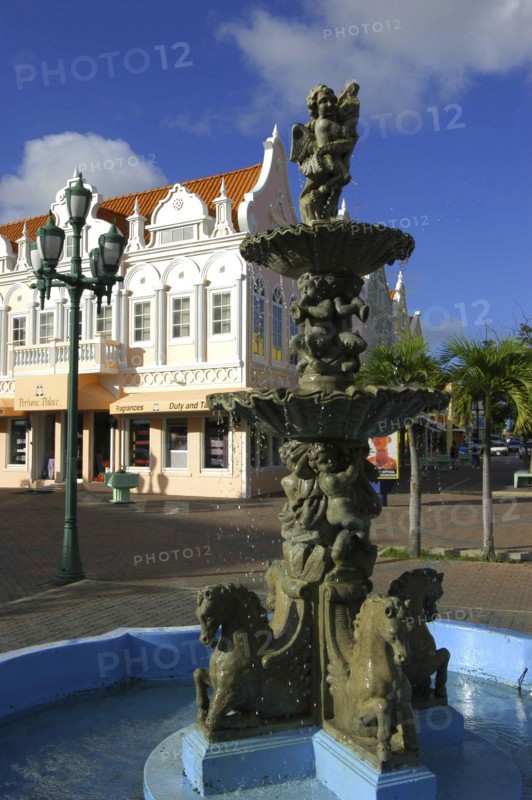 WEST INDIES, Dutch Antilles, Aruba, Oranjestad marketplace fountain