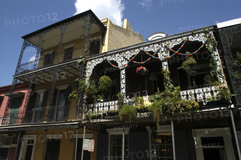 USA, Louisiana, New Orleans, French Quarter. Typical architecture with ironwork balcony