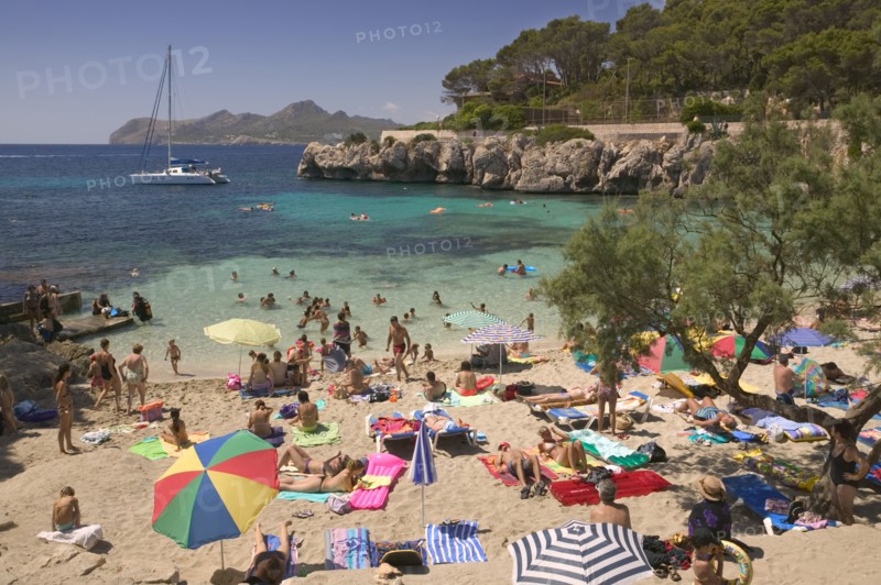 SPAIN, Balearic Islands, Majorca , The beach at Cala Ratjada.